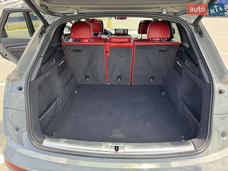 Внедорожник / Кроссовер Audi Q5 2020 в Одессе