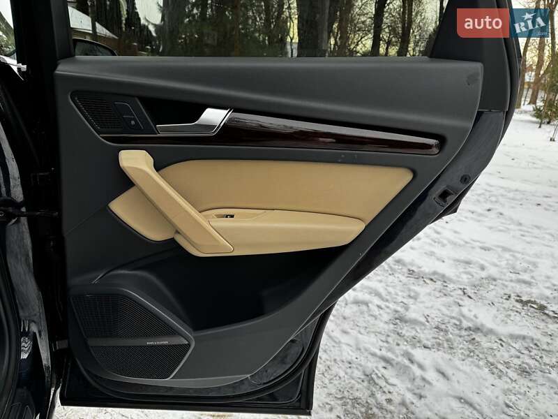 Внедорожник / Кроссовер Audi Q5 2017 в Киеве