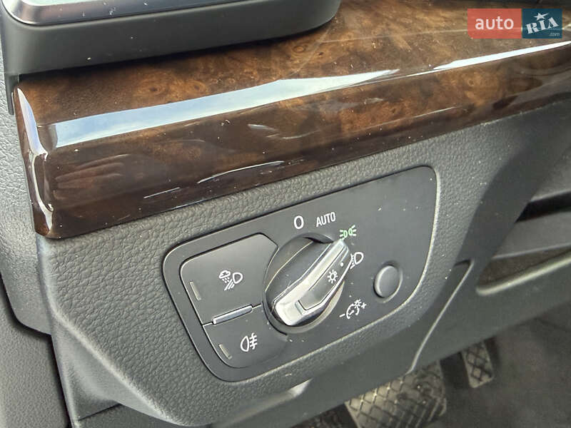 Внедорожник / Кроссовер Audi Q5 2019 в Житомире