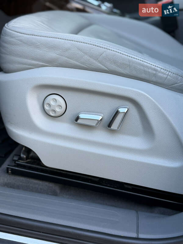 Внедорожник / Кроссовер Audi Q5 2013 в Одессе