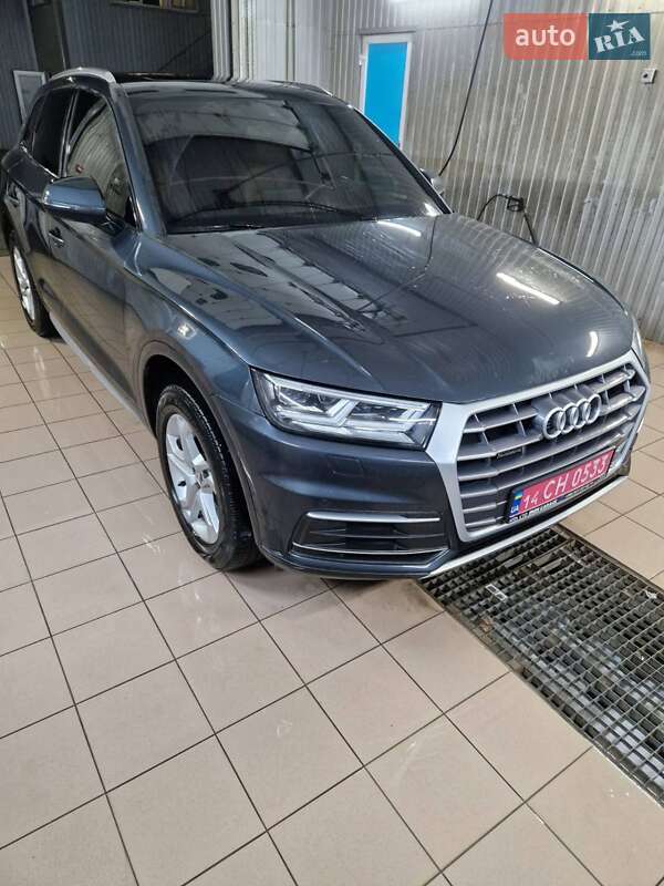 Внедорожник / Кроссовер Audi Q5 2018 в Тернополе