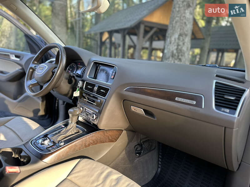 Позашляховик / Кросовер Audi Q5 2016 в Дрогобичі