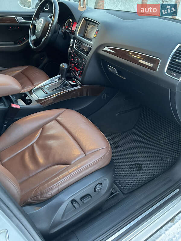 Внедорожник / Кроссовер Audi Q5 2012 в Ратным фото 8 Внедорожник / Кроссовер Audi Q5 2012 в Ратным