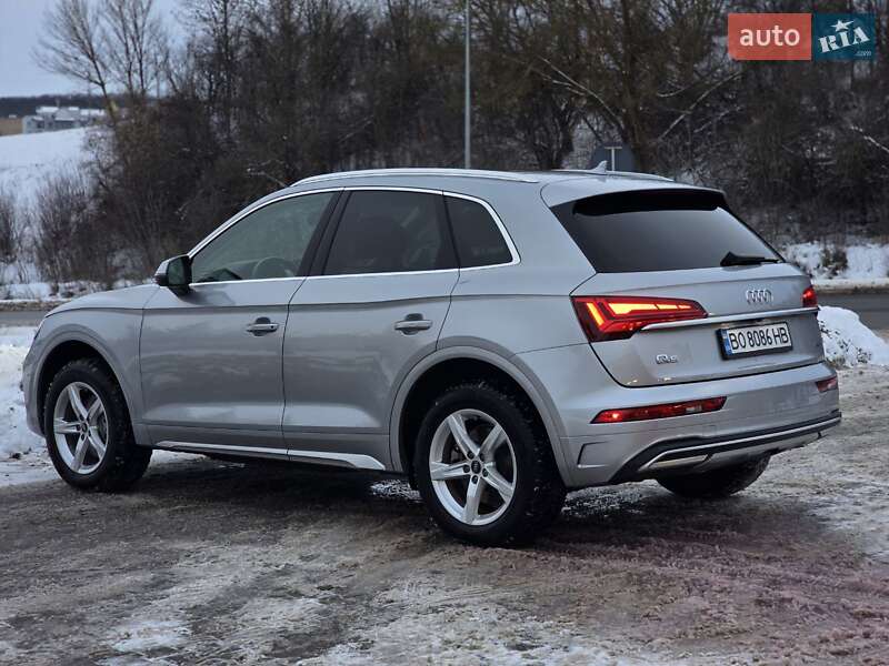 Позашляховик / Кросовер Audi Q5 2020 в Тернополі