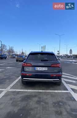 Позашляховик / Кросовер Audi Q5 2019 в Луцьку