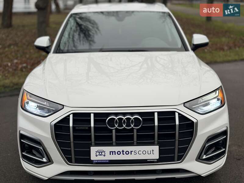 Позашляховик / Кросовер Audi Q5 2020 в Києві