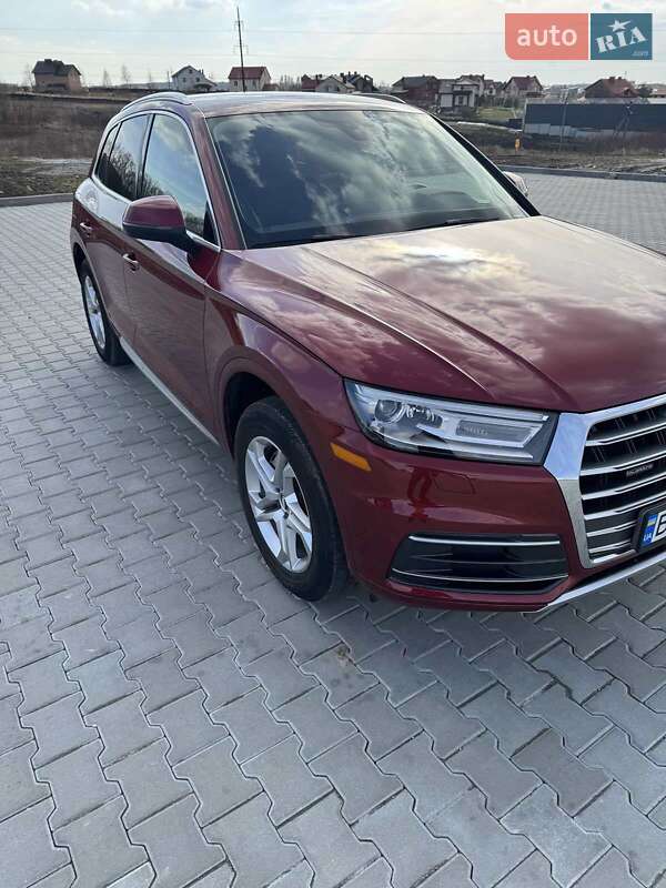Внедорожник / Кроссовер Audi Q5 2019 в Тернополе