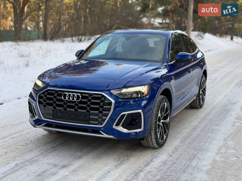 Внедорожник / Кроссовер Audi Q5 2021 в Киеве