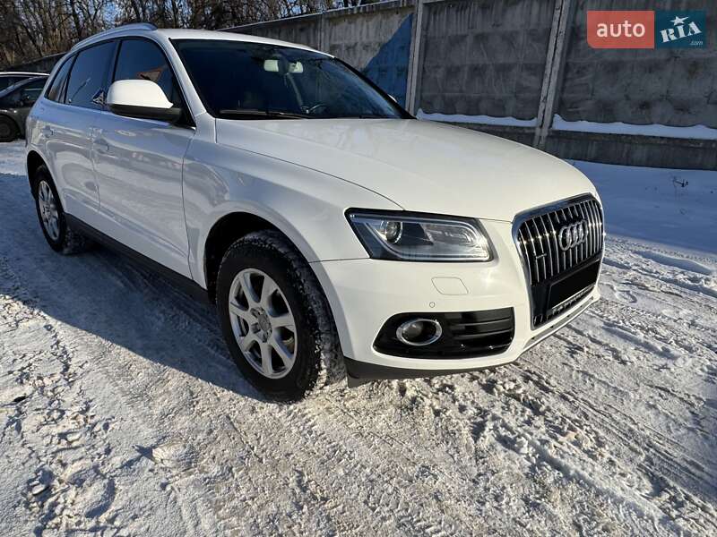 Внедорожник / Кроссовер Audi Q5 2013 в Киеве
