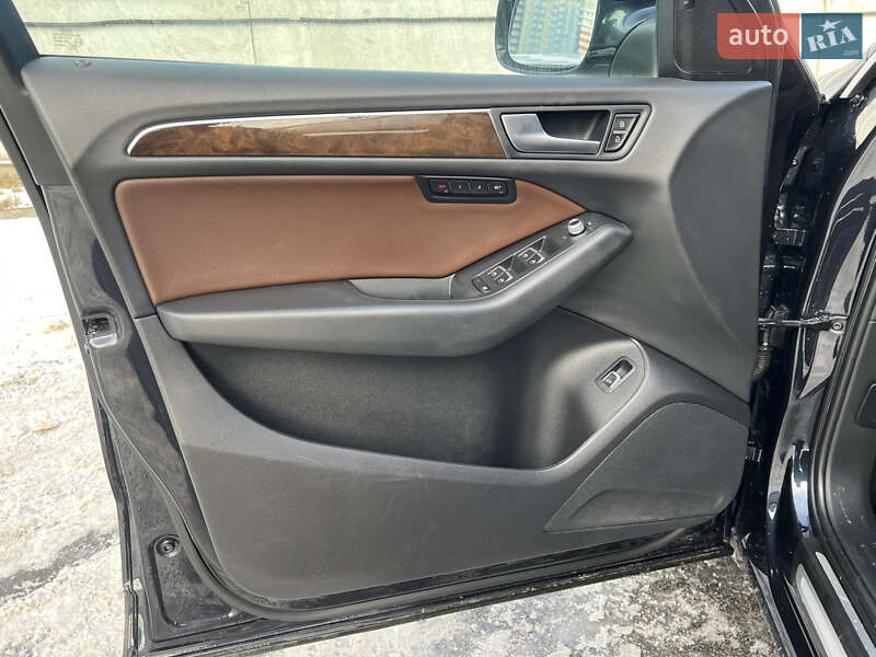 Позашляховик / Кросовер Audi Q5 2015 в Києві