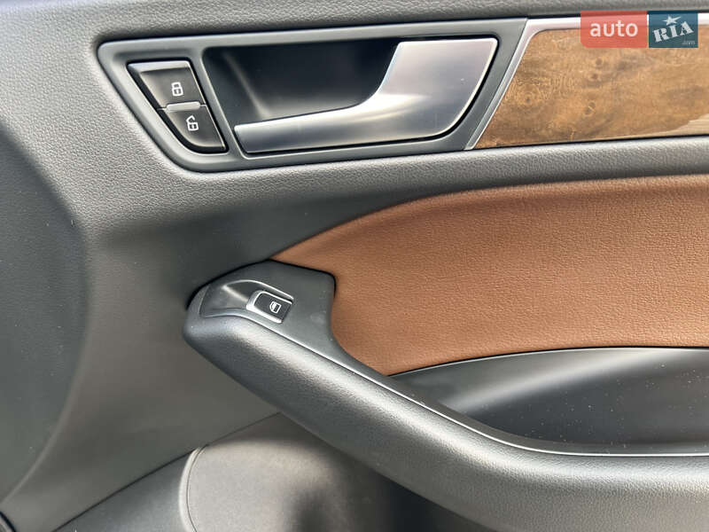 Позашляховик / Кросовер Audi Q5 2015 в Києві