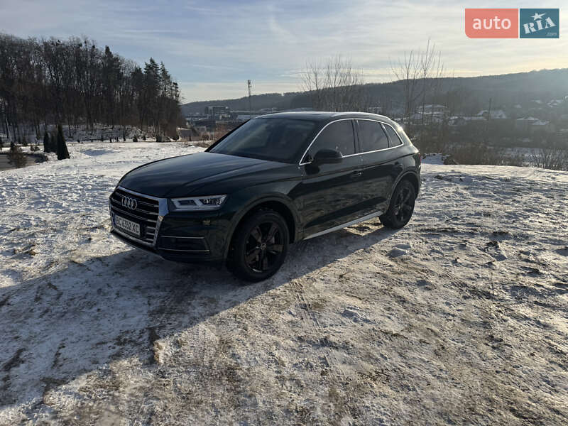 Внедорожник / Кроссовер Audi Q5 2017 в Львове