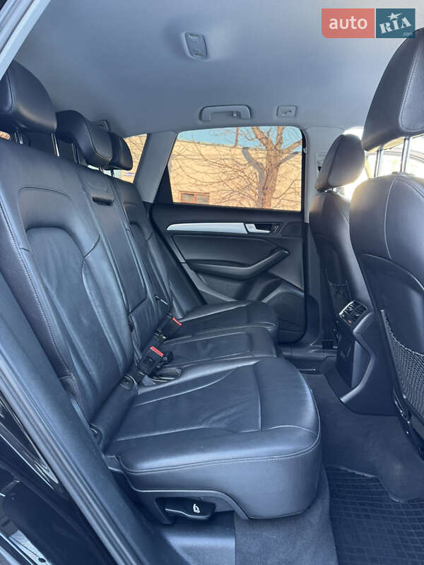 Внедорожник / Кроссовер Audi Q5 2015 в Тернополе