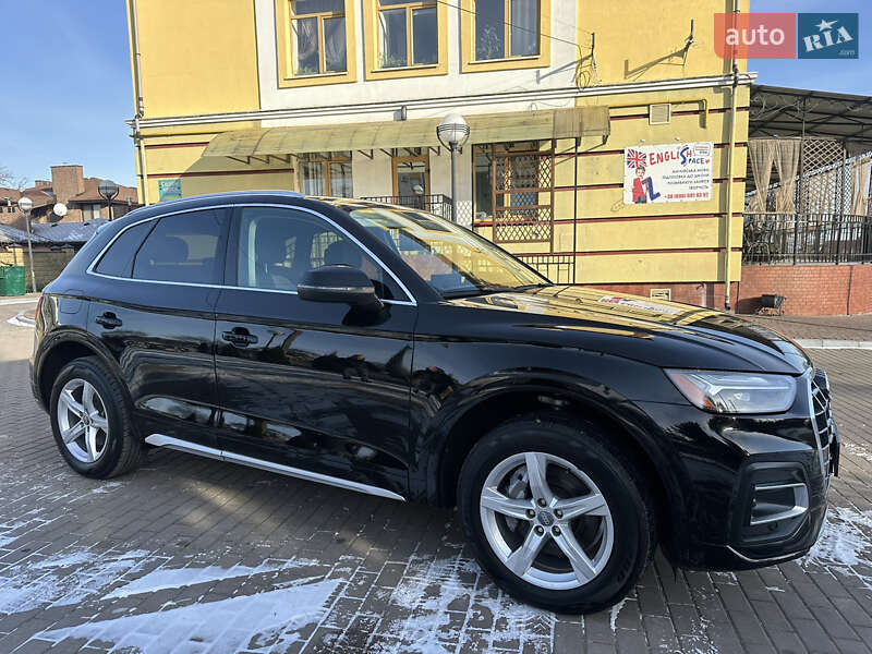 Позашляховик / Кросовер Audi Q5 2021 в Володимирі