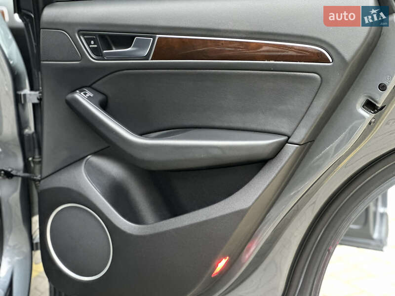 Внедорожник / Кроссовер Audi Q5 2015 в Стрые