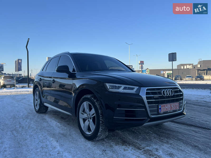 Внедорожник / Кроссовер Audi Q5 2017 в Луцке