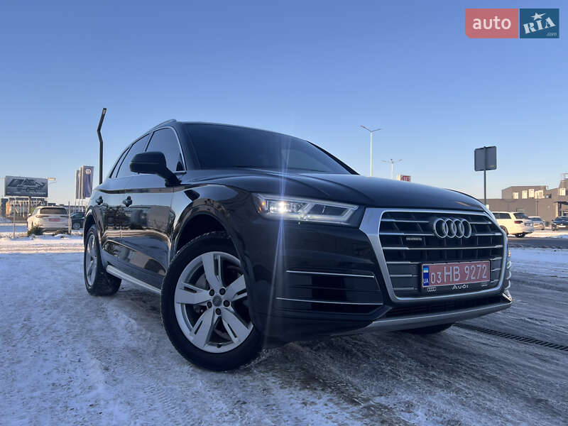 Внедорожник / Кроссовер Audi Q5 2017 в Луцке