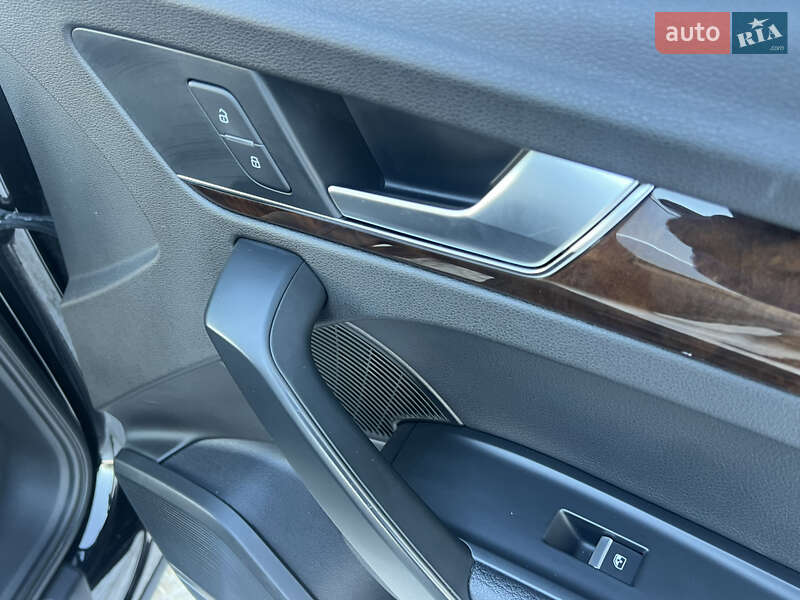 Внедорожник / Кроссовер Audi Q5 2017 в Луцке