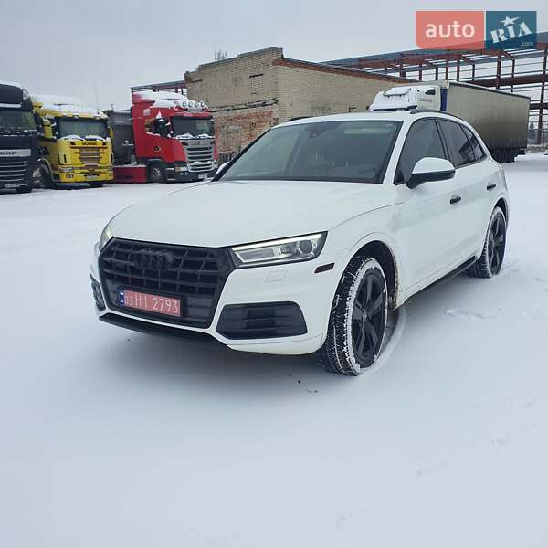 Внедорожник / Кроссовер Audi Q5 2017 в Луцке фото 4 Внедорожник / Кроссовер Audi Q5 2017 в Луцке