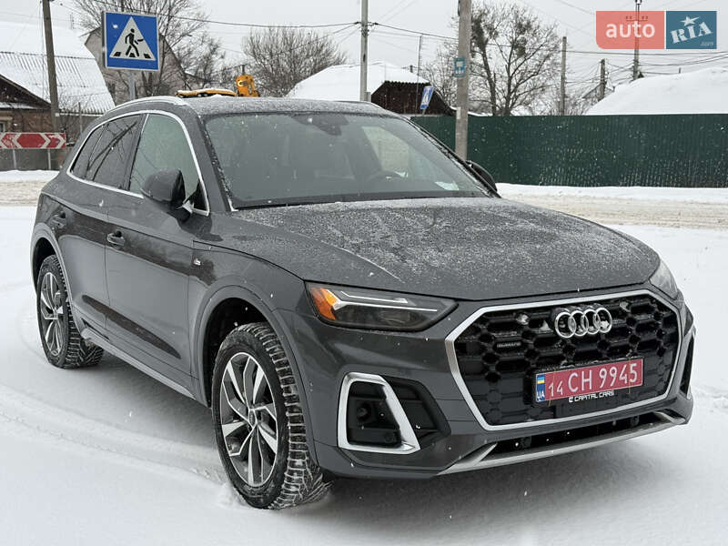 Внедорожник / Кроссовер Audi Q5 2022 в Киеве