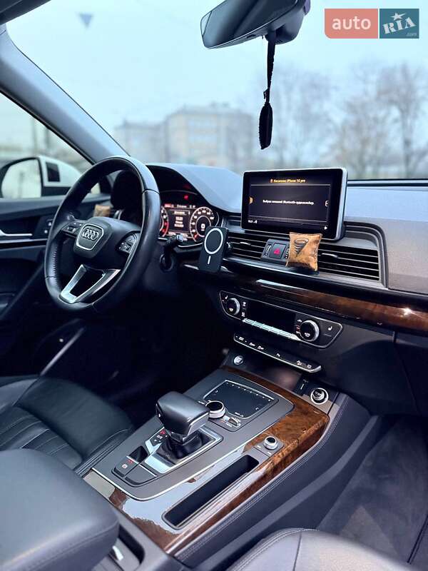 Внедорожник / Кроссовер Audi Q5 2020 в Запорожье