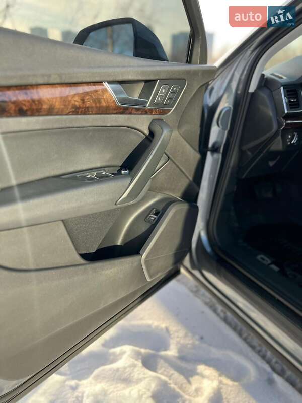 Позашляховик / Кросовер Audi Q5 2017 в Києві