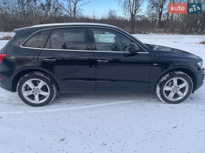 Внедорожник / Кроссовер Audi Q5 2015 в Львове