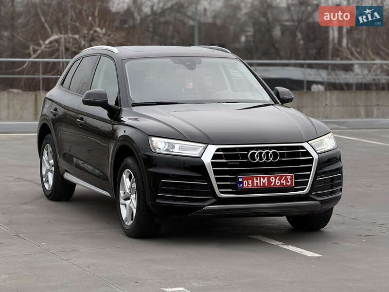 Внедорожник / Кроссовер Audi Q5 2018 в Киеве