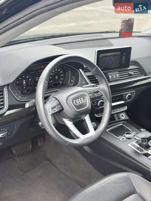 Внедорожник / Кроссовер Audi Q5 2018 в Киеве