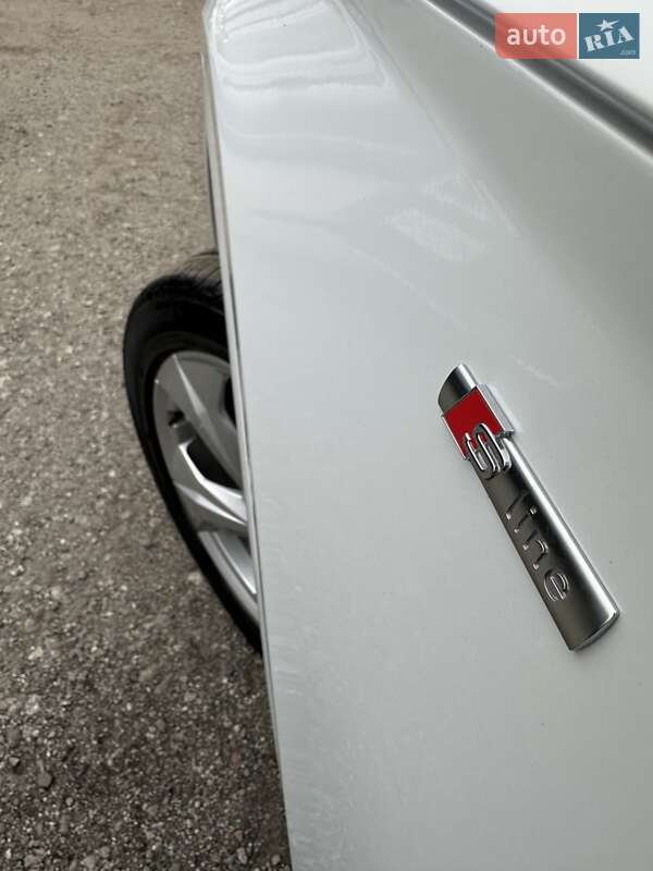 Внедорожник / Кроссовер Audi Q5 2022 в Белогородке