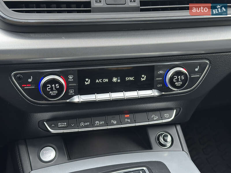 Позашляховик / Кросовер Audi Q5 2017 в Києві