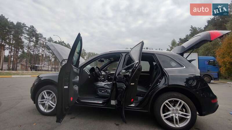 Внедорожник / Кроссовер Audi Q5 2017 в Ирпене