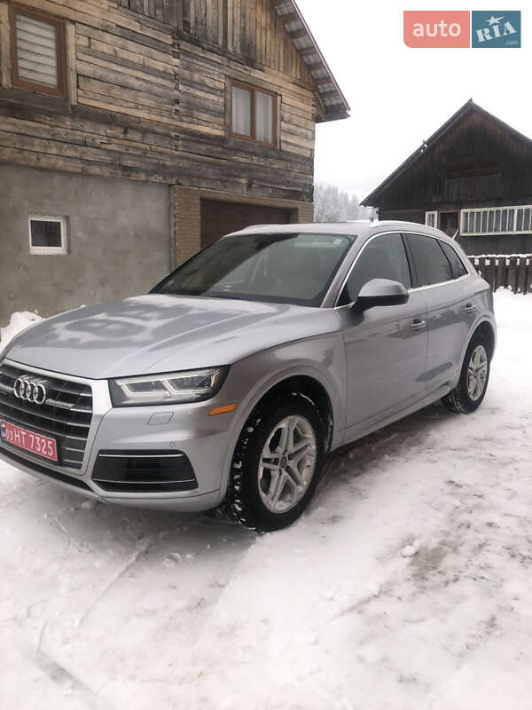 Внедорожник / Кроссовер Audi Q5 2018 в Сколе