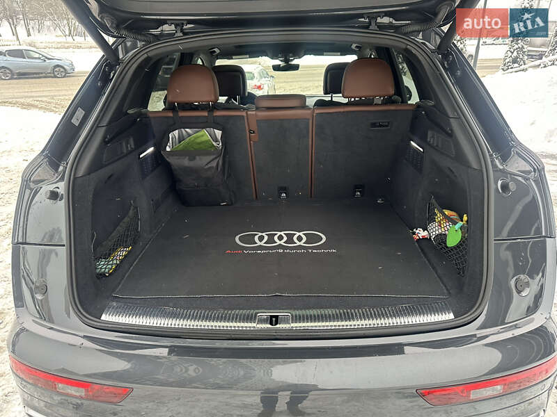 Внедорожник / Кроссовер Audi Q5 2020 в Львове