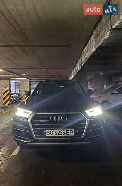 Позашляховик / Кросовер Audi Q5 2018 в Києві