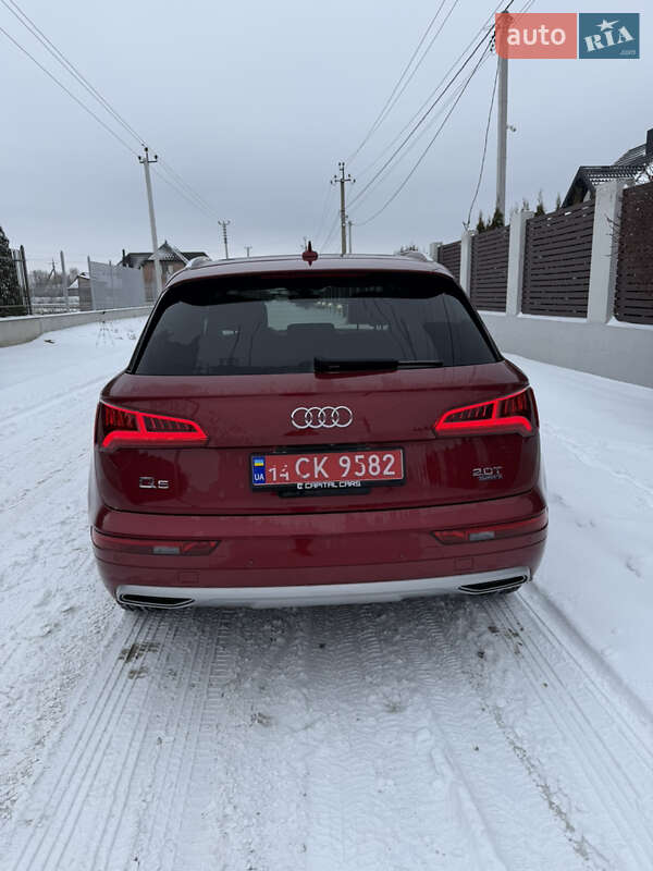 Внедорожник / Кроссовер Audi Q5 2017 в Луцке