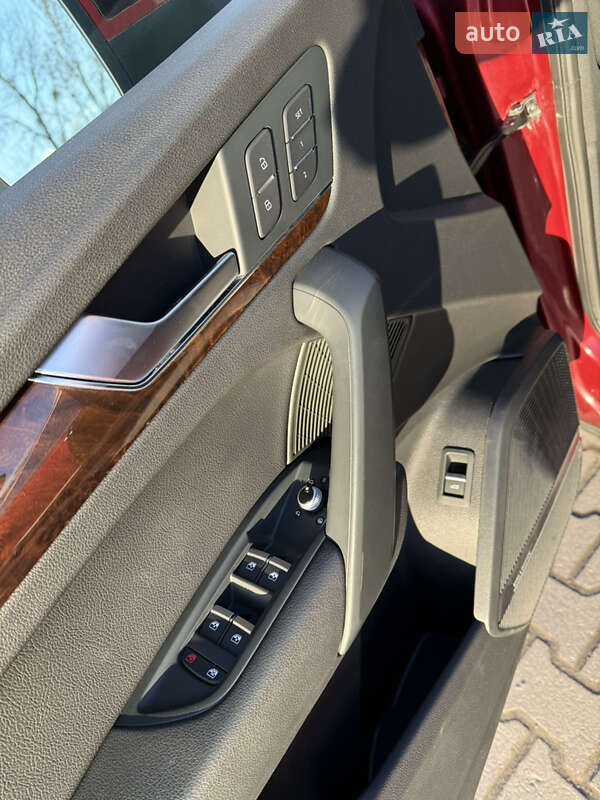 Внедорожник / Кроссовер Audi Q5 2017 в Луцке