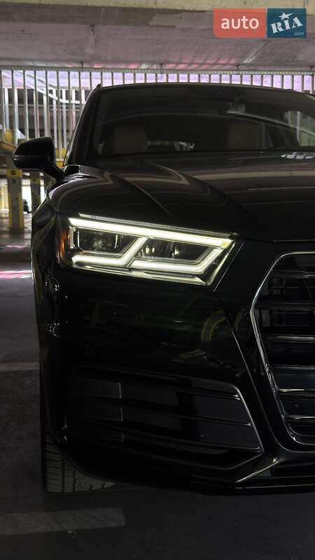 Внедорожник / Кроссовер Audi Q5 2017 в Львове