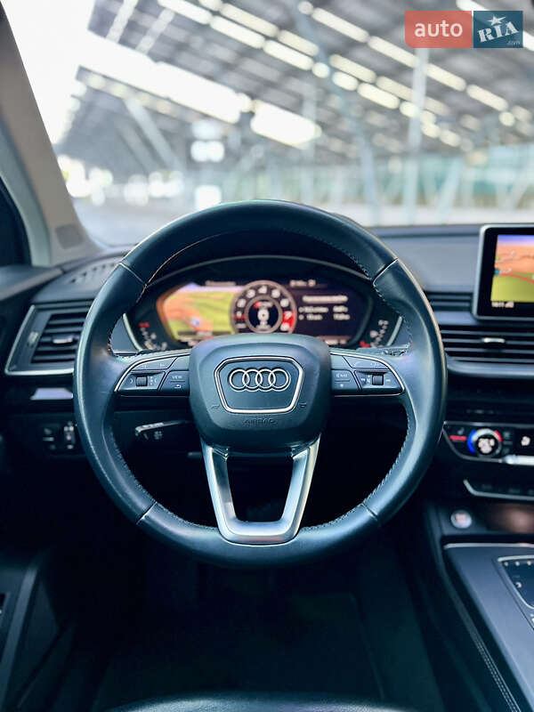 Внедорожник / Кроссовер Audi Q5 2019 в Львове