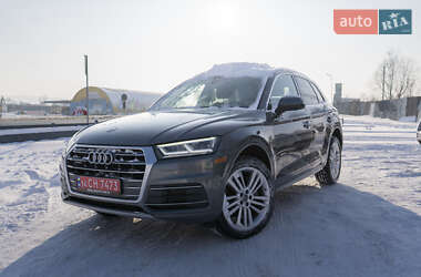 Позашляховик / Кросовер Audi Q5 2017 в Ужгороді