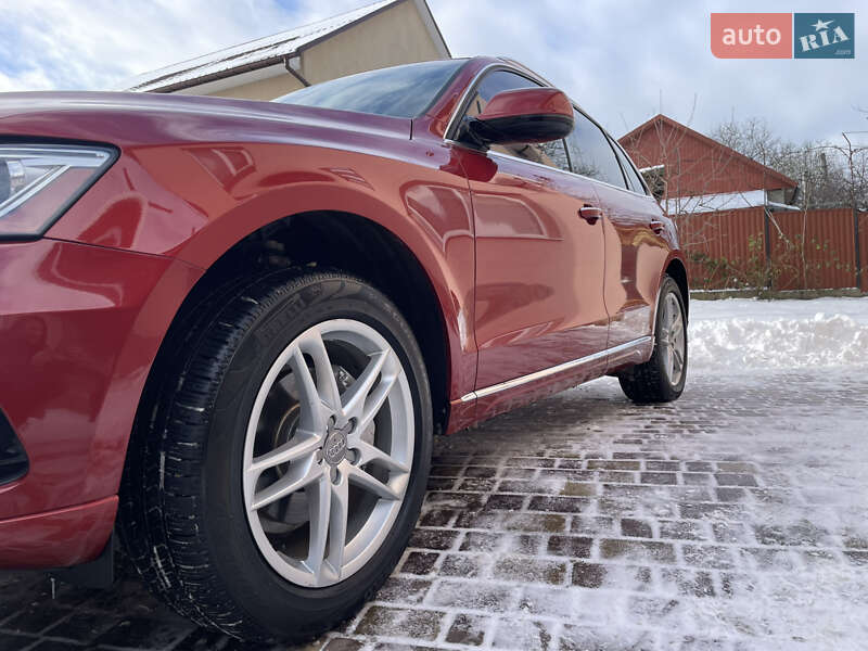 Внедорожник / Кроссовер Audi Q5 2014 в Черновцах