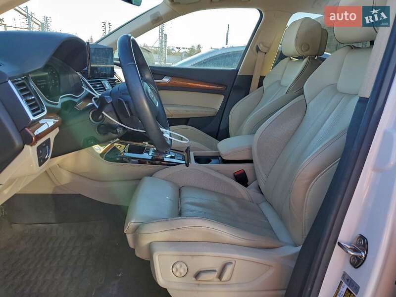 Внедорожник / Кроссовер Audi Q5 2022 в Житомире