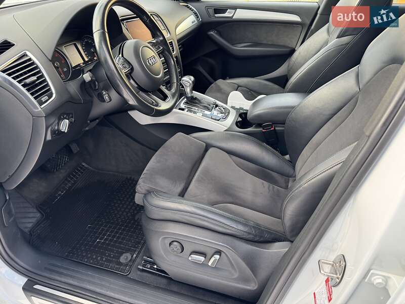 Внедорожник / Кроссовер Audi Q5 2016 в Черновцах
