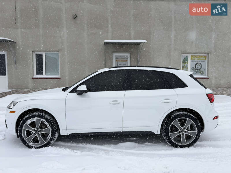 Внедорожник / Кроссовер Audi Q5 2018 в Луцке