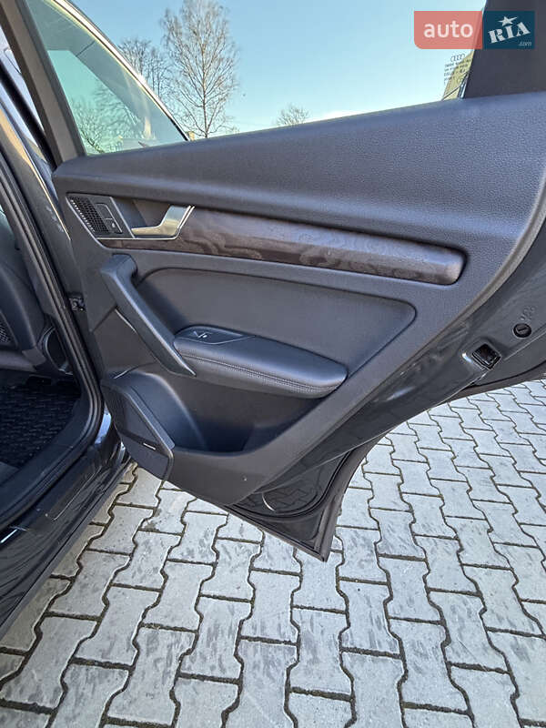 Внедорожник / Кроссовер Audi Q5 2017 в Дрогобыче