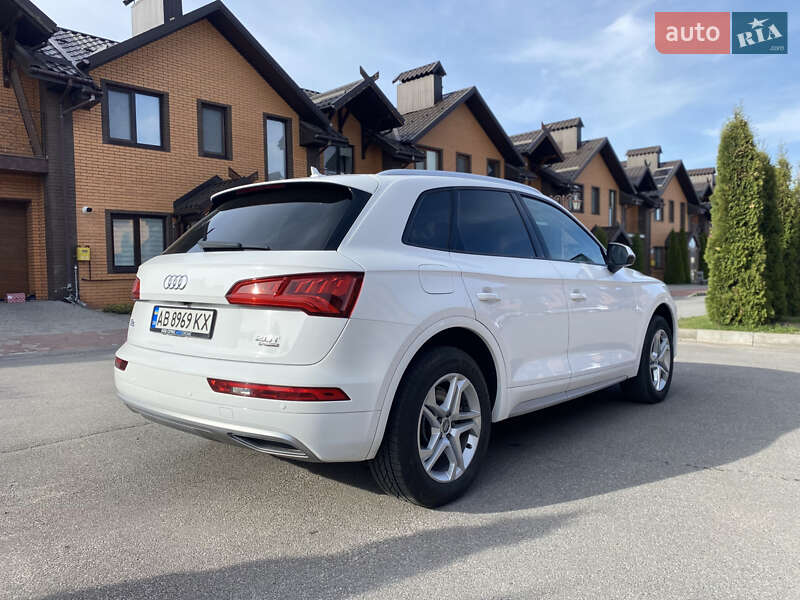 Внедорожник / Кроссовер Audi Q5 2018 в Виннице
