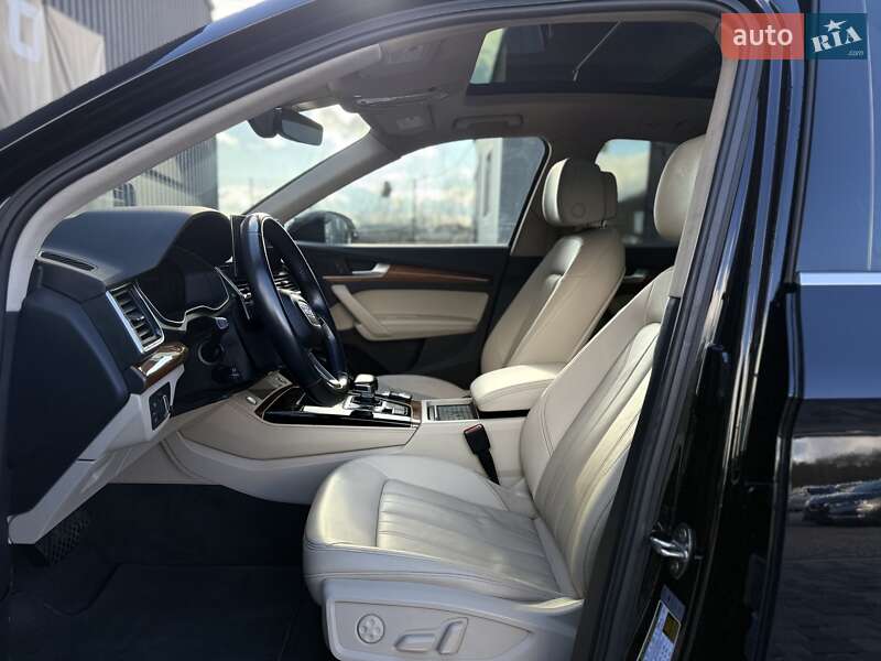 Внедорожник / Кроссовер Audi Q5 2021 в Львове