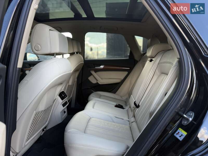 Внедорожник / Кроссовер Audi Q5 2021 в Львове