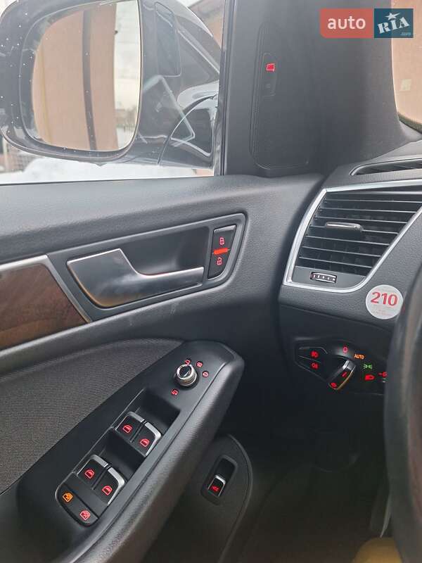 Внедорожник / Кроссовер Audi Q5 2015 в Радехове