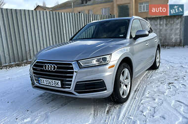 Внедорожник / Кроссовер Audi Q5 2017 в Хмельницком